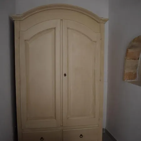 Couette-café Samele 4*