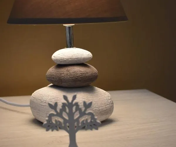 ベッド・アンド・ブレックファスト Samele