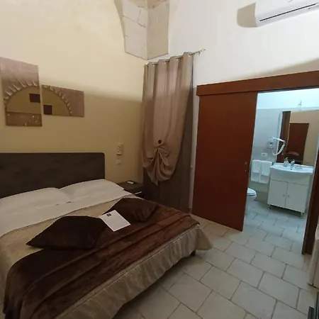 Nocleg ze śniadaniem Samele 4*