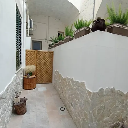 Samele Bed & Breakfast