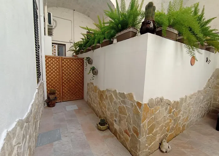 Samele Bed & Breakfast 3*